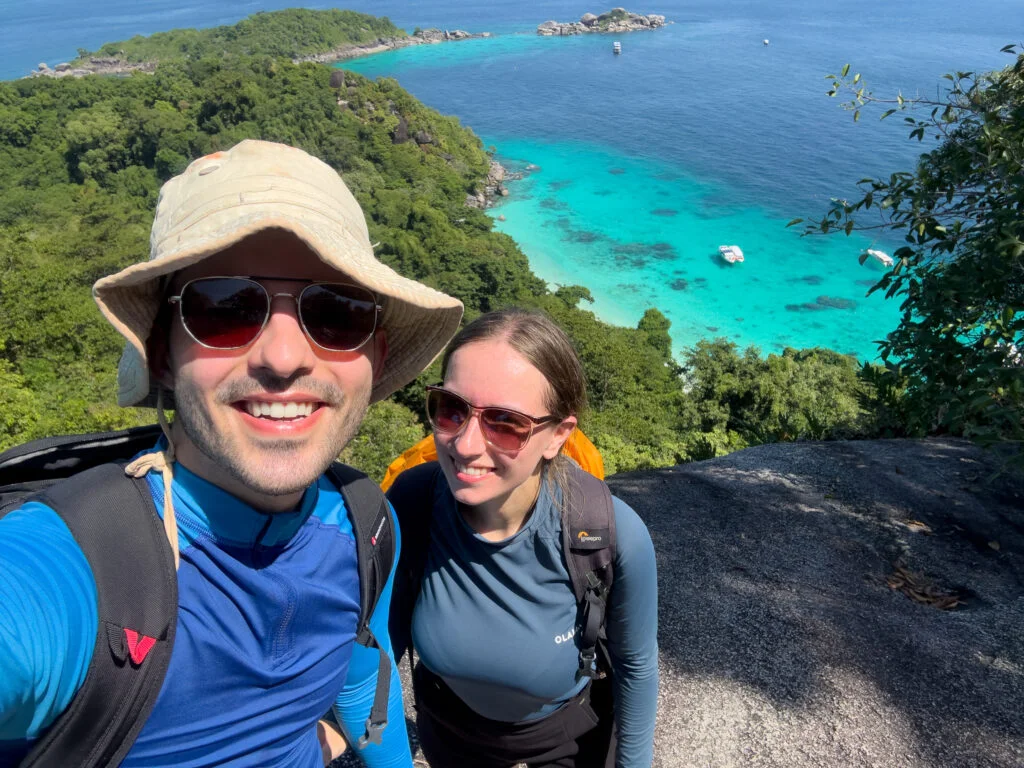 Wir beide am Lan Ka Luang Viewpoint