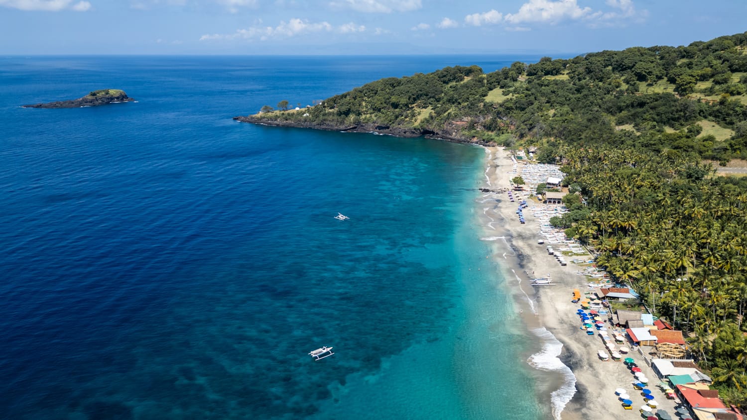 Virgin Beach auf Bali aus der Vogelperspektive
