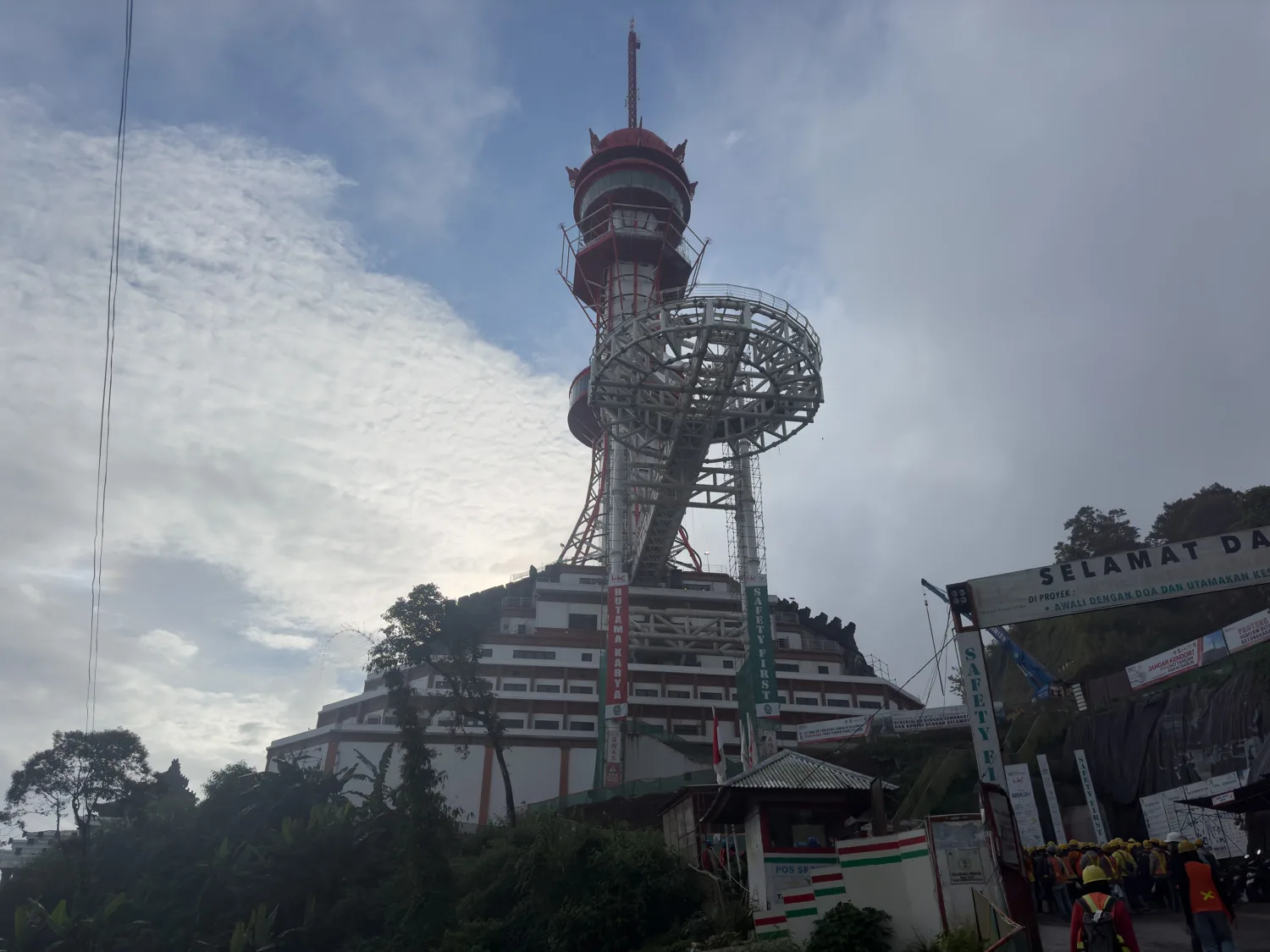 Aussichtsturm in Munduk Aussichtsturm Tower Turyapada in Munduk auf Bali