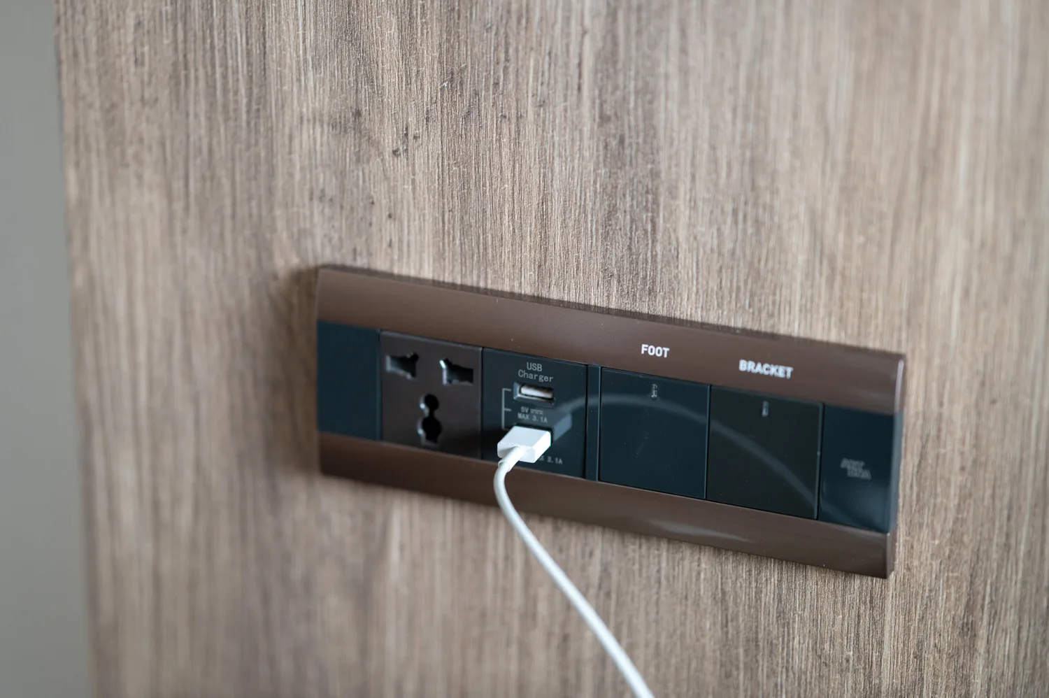 Steckdose mit USB Anschluss auf Bali