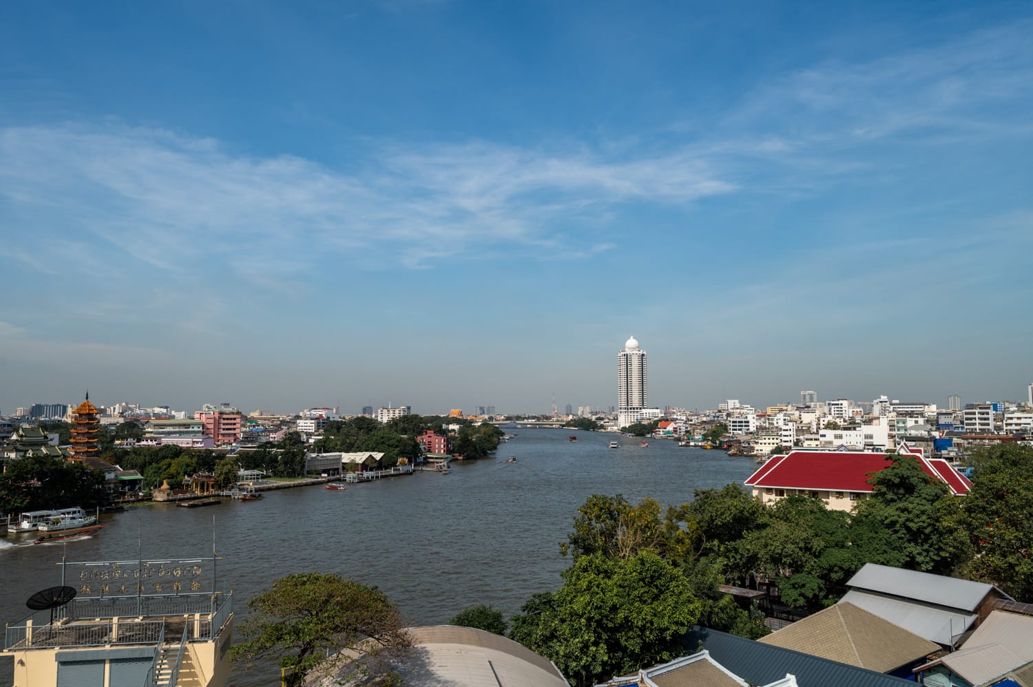 Bangkok Hotel Empfehlungen (33) Ausblick von der River View Residence in Talat Noi