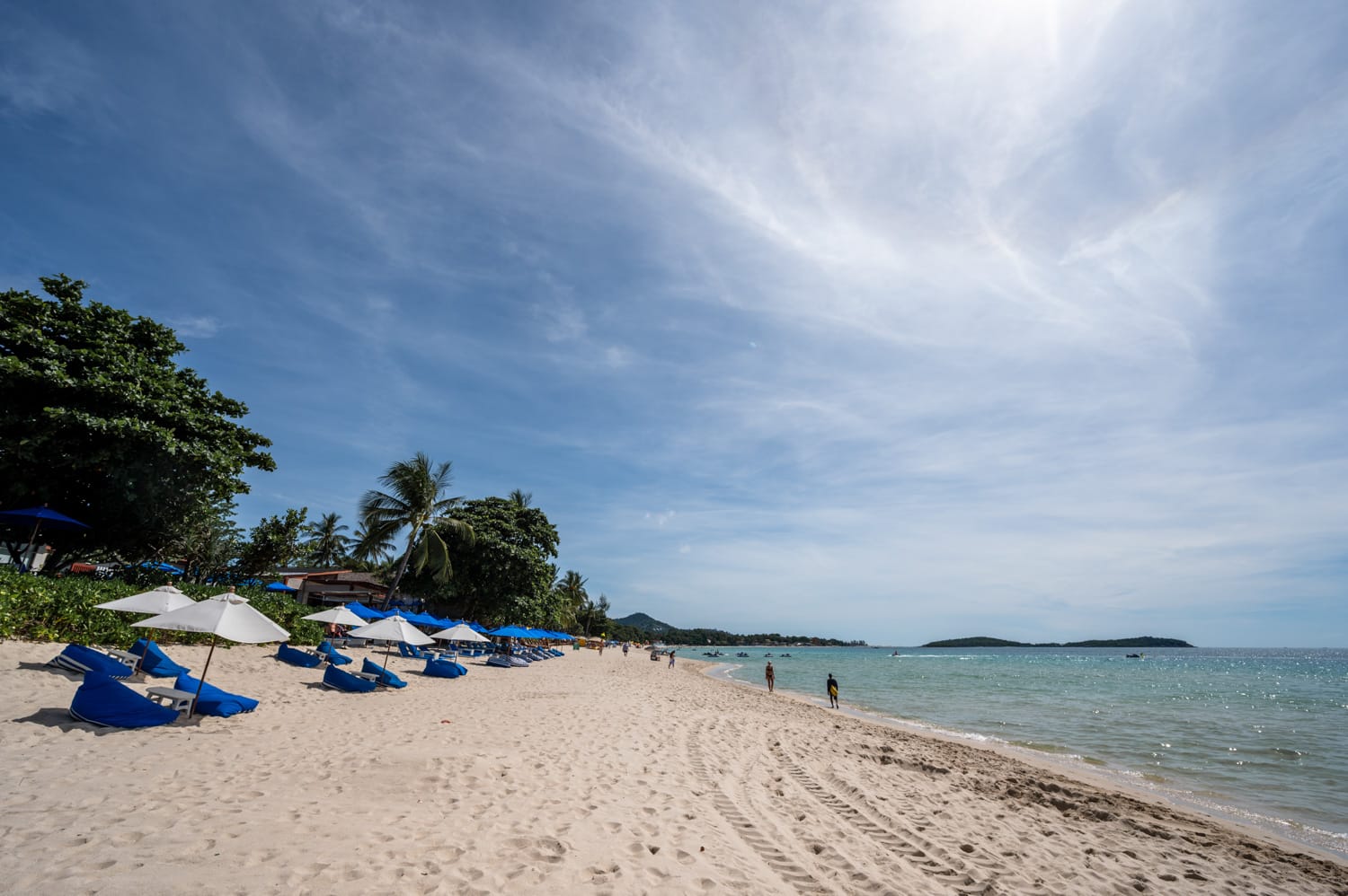 Chaweng Beach Süden Sonnenliegen am ruhigen südlichen Abschnitt des Chaweng Beach auf Koh Samui