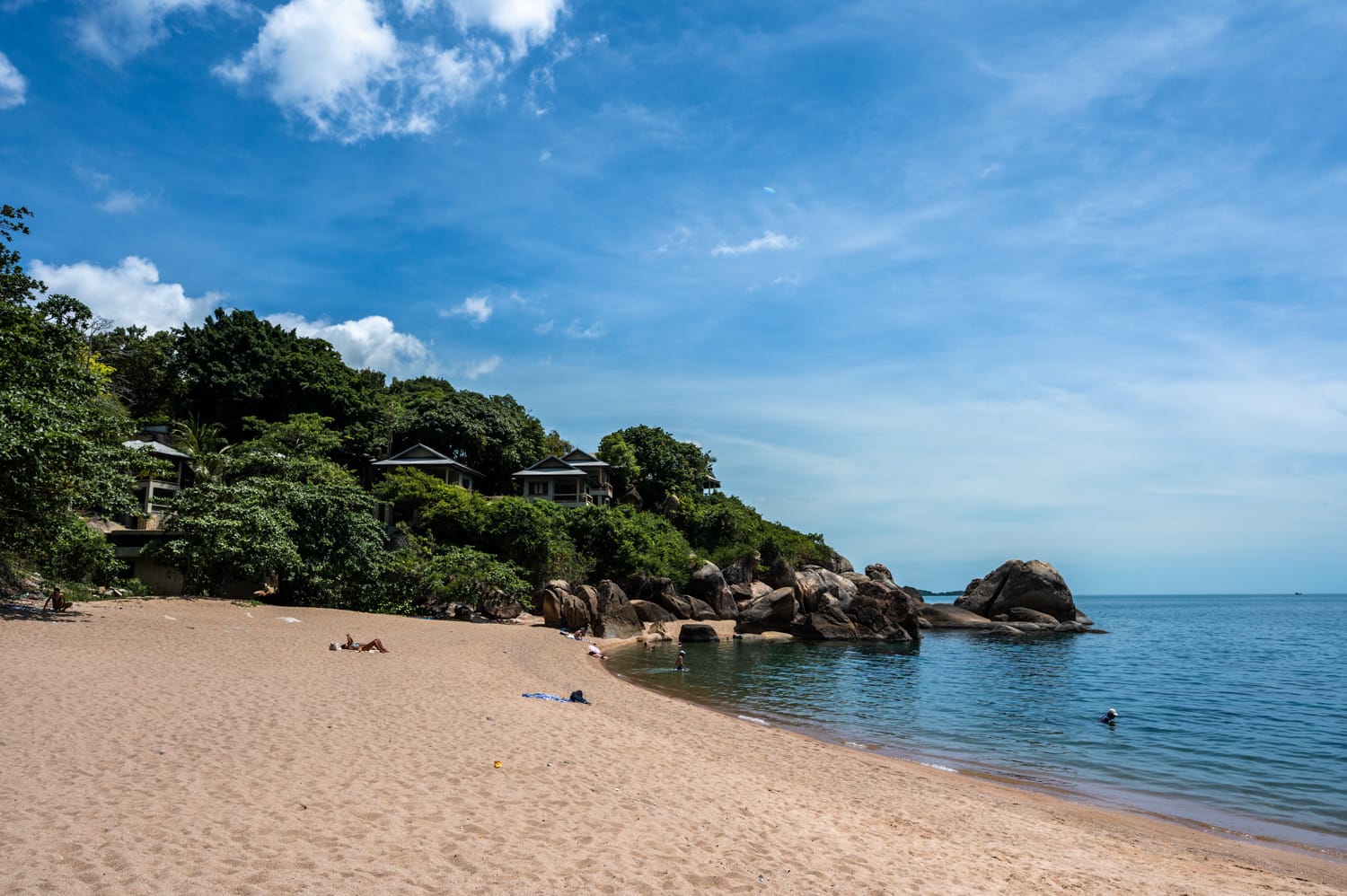 Coral Cove Beach (1) Grober Sand am Coral Cove Beach auf Koh Samui
