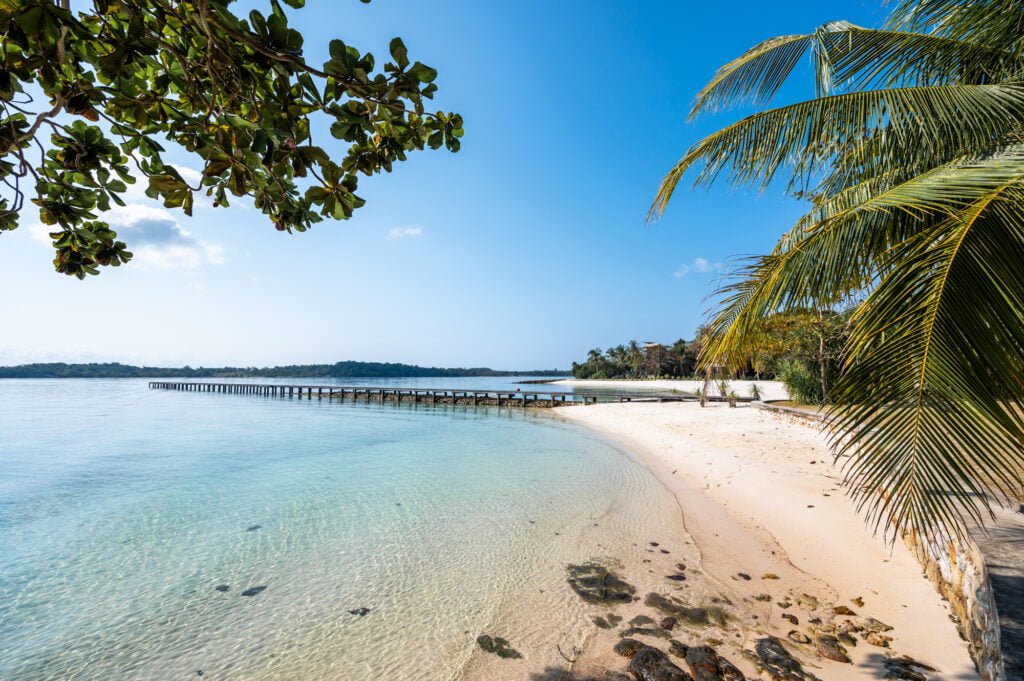 Strand am Pier von Koh Kham