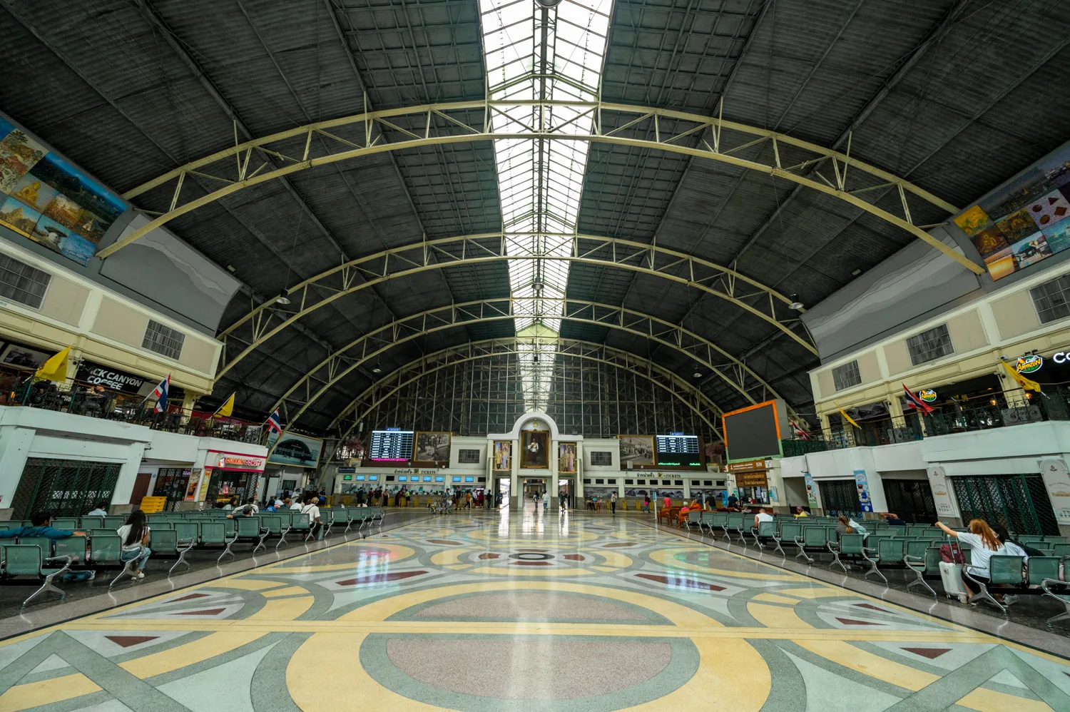 hua lamphong bangkok Bahnhofshalle Hua Lamphong in Bangkok