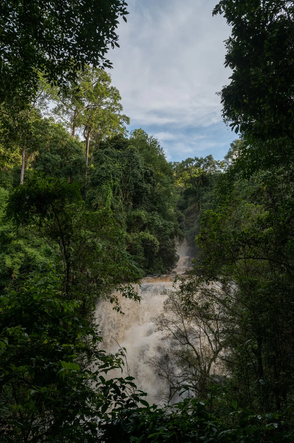 Sirithan Wasserfall im Doi Inthanon Nationalpark