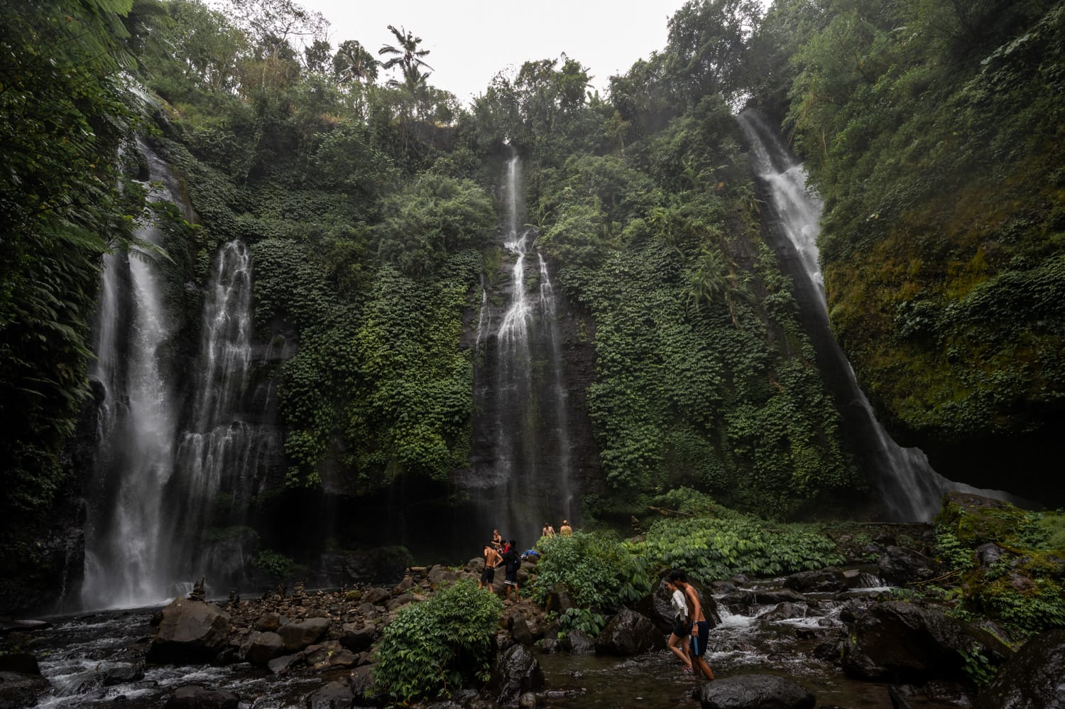 Fiji Wasserfall in Lemukih auf Bali