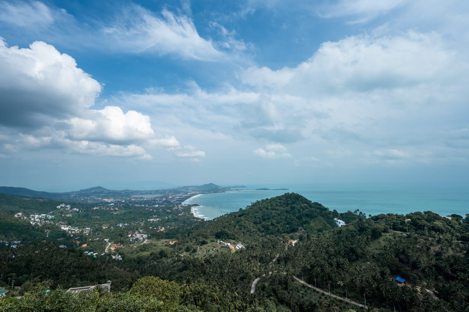 Heart Shape Mountain Viewpoint Ausblick vom Heart Shape Mountain Viewpoint auf die Stadt Chaweng auf Koh Samui