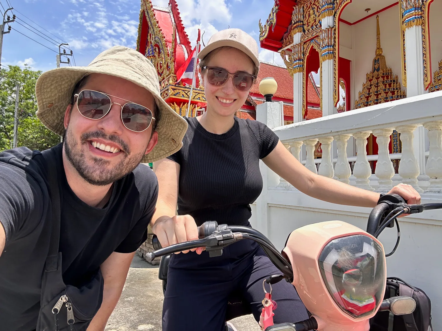 ko kret escooter Nils Alexander Kemna und Vanessa Mosch auf Ko Kret in Bangkok