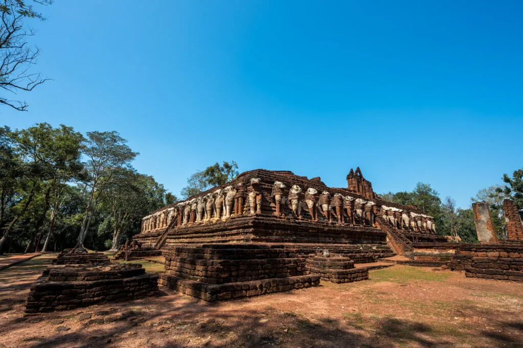 Wat Chang Rob in Kamphaeng Phet