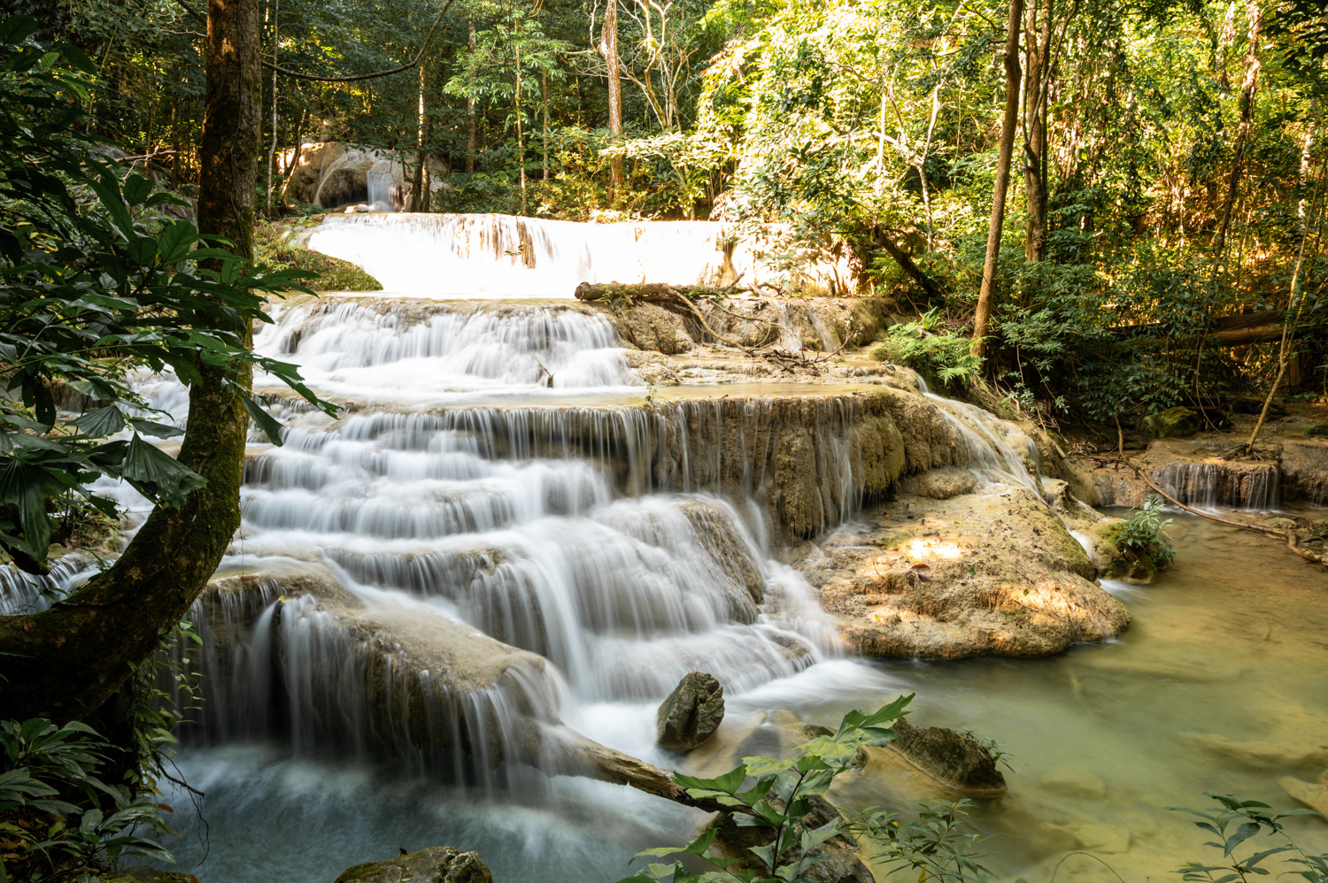 Kanchanaburi (20) Vierte Ebene der Erawan Wasserfälle