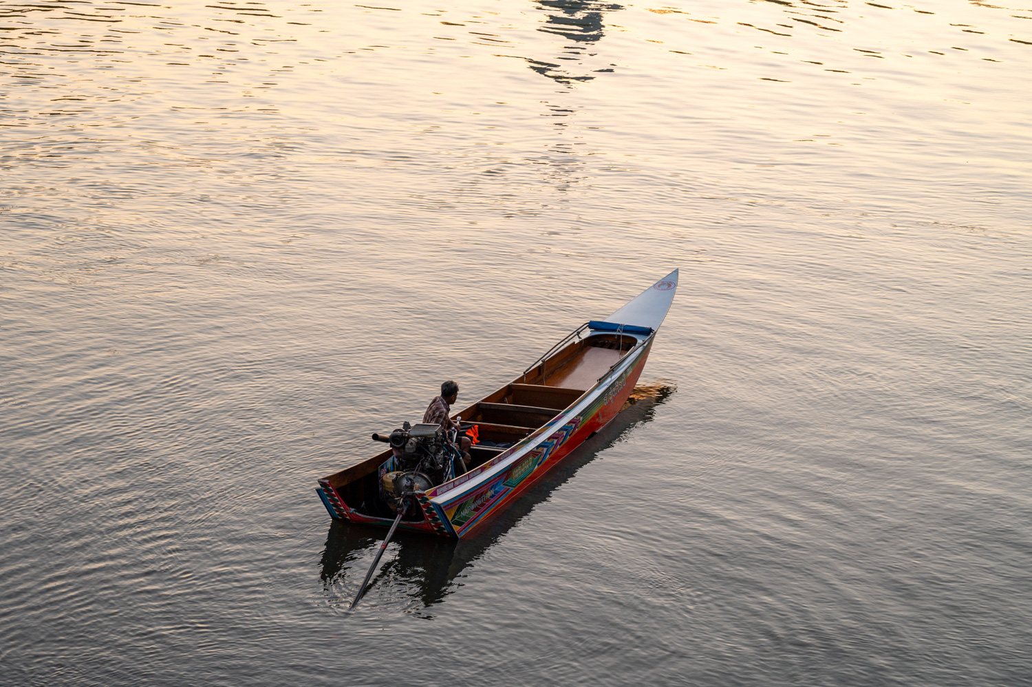 Kanchanaburi (60) Tourenboot auf dem Khwae Yai in Kanchanaburi