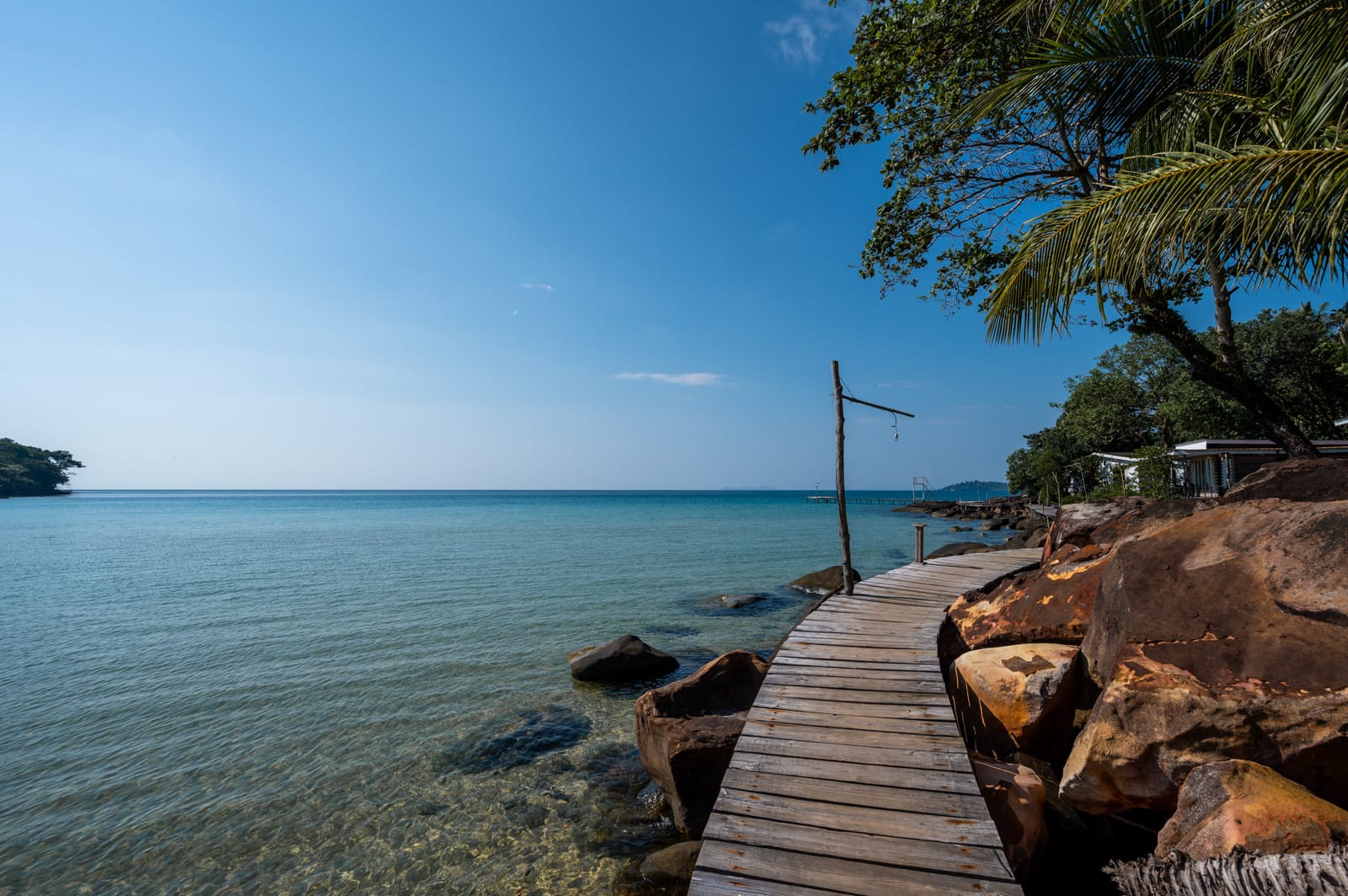 Steg in der Bucht des Haad Na Lay auf Koh Kood