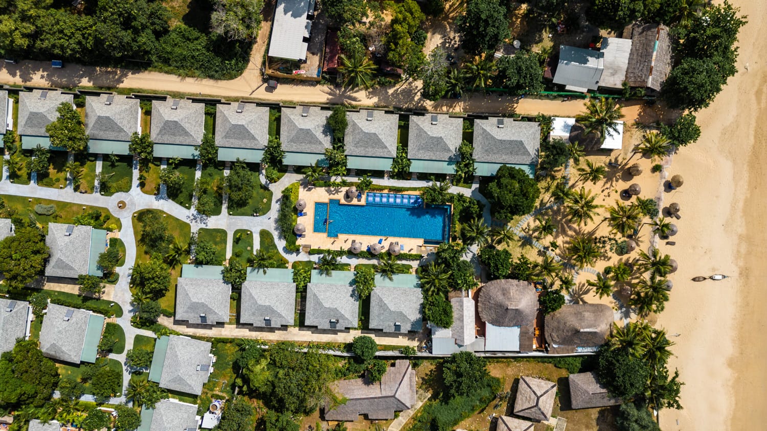 Infinity-Pool des Lanta Casa Blanca Resorts auf Koh Lanta