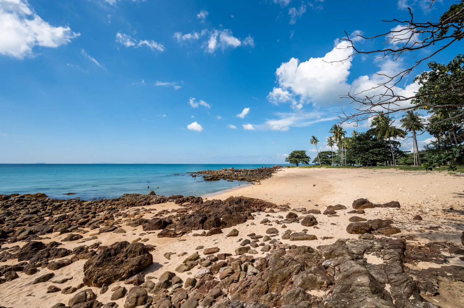 Felsen am Secret Beach auf Koh Lanta