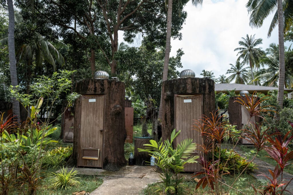Toiletten im Wat Ampawan auf Koh Phangan
