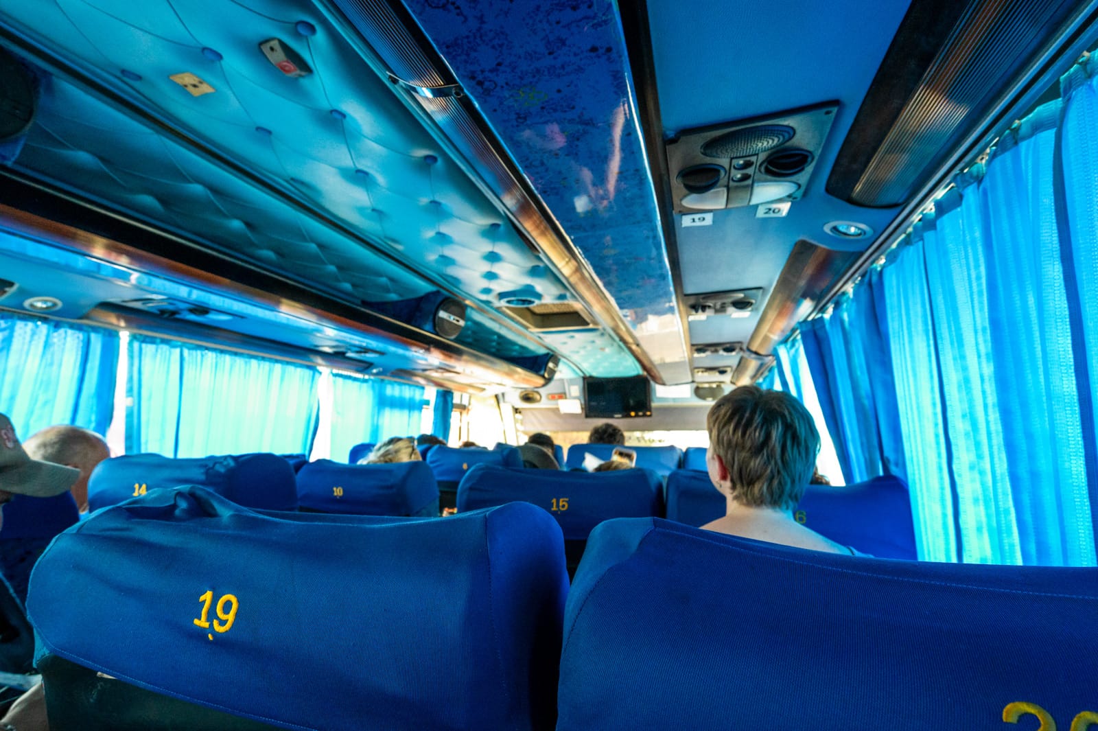 Bus von Lomprayah für die Rückreise von Koh Tao nach Bangkok