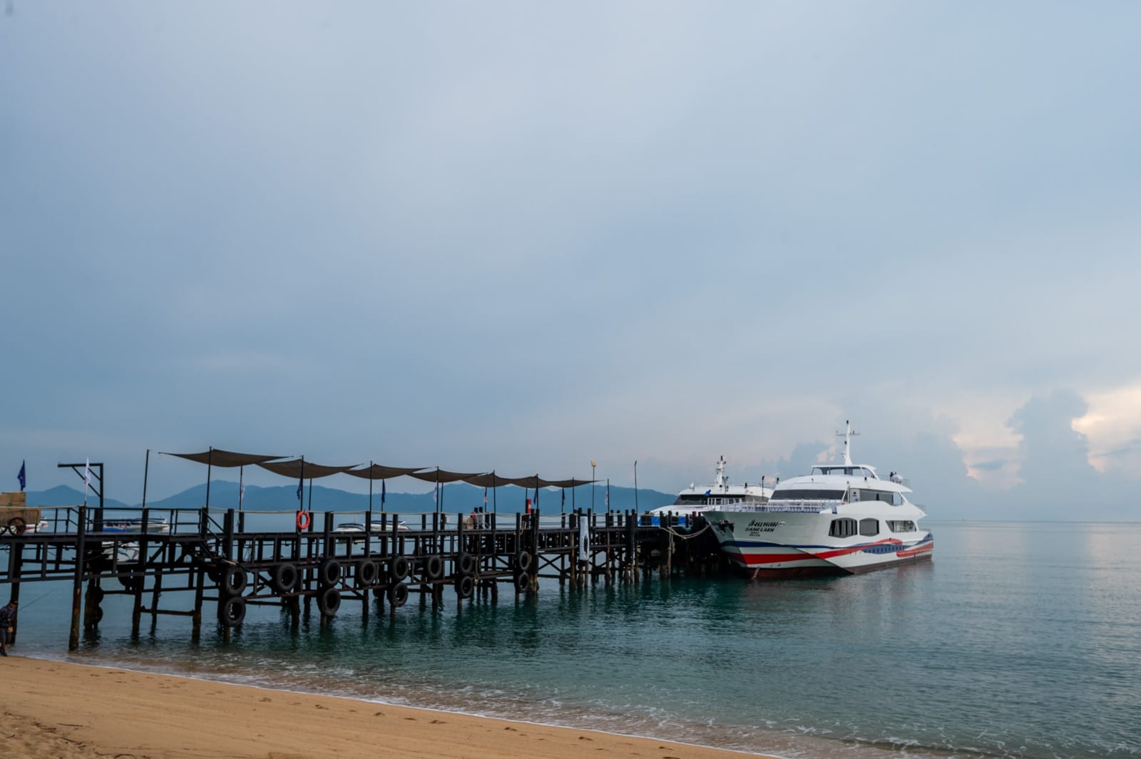 Fähren nach Koh Tao am Pralarn Pier auf Koh Samui