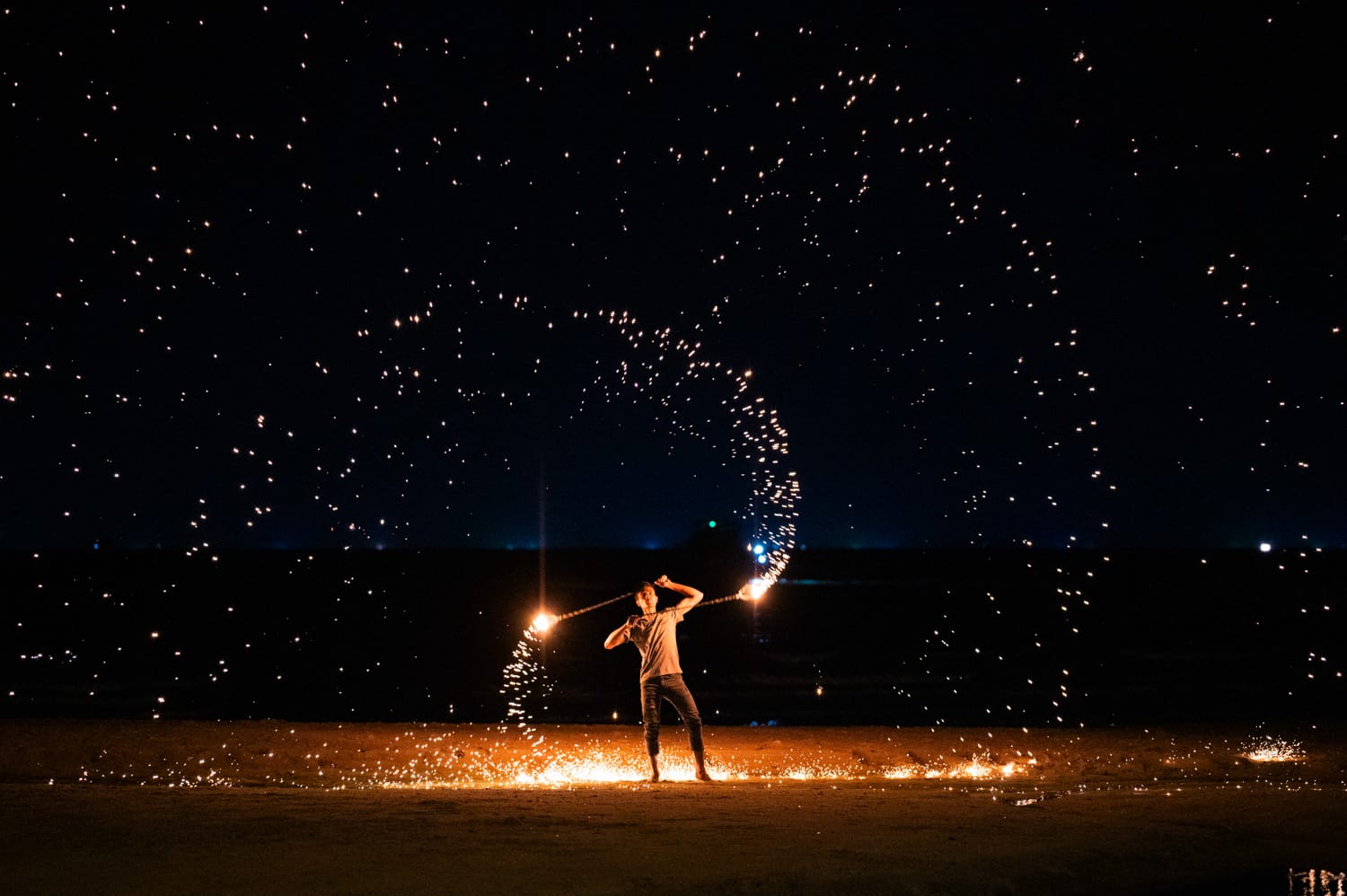 Koh Tao Hotels (9) Feuershow am Sairee Beach