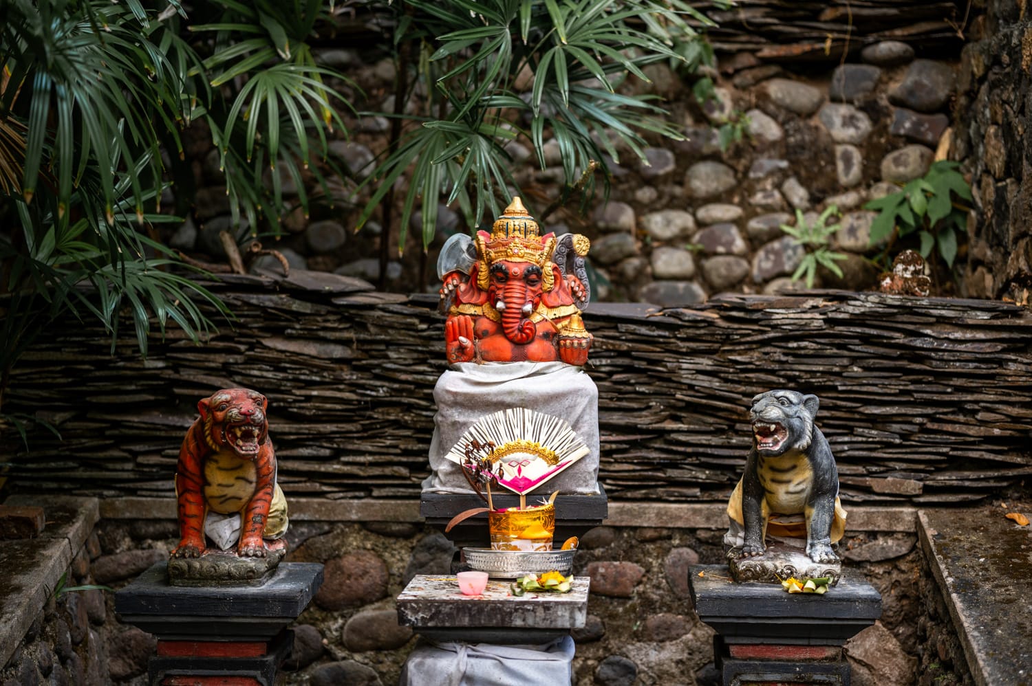 Lovina Bali (13) Heilige Quelle der heißen Quellen von Banjar in Lovina auf Bali