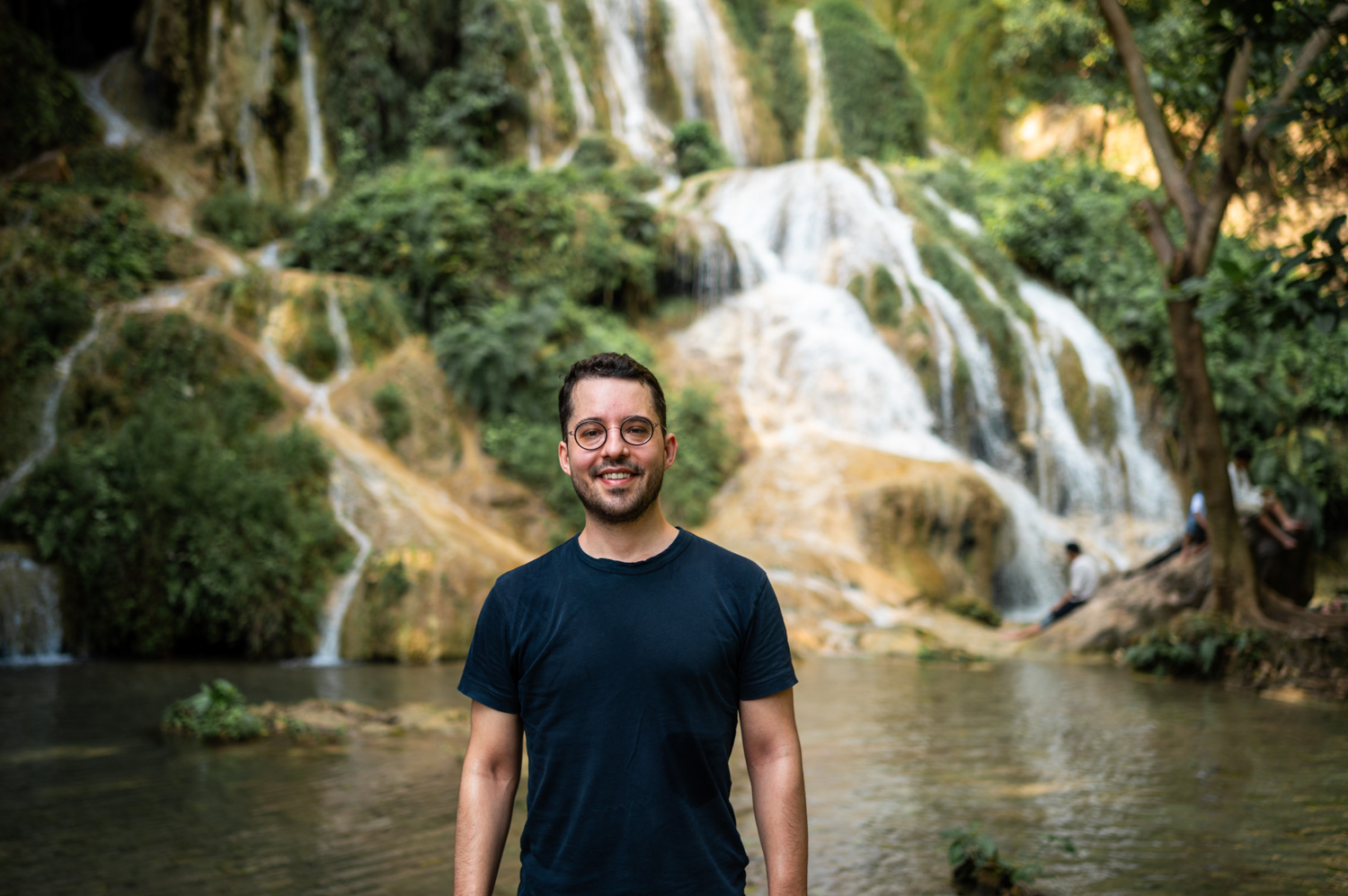 Nils Alexander Kemna Level 7 Erawan Wasserfall Nils Alexander Kemna auf Ebene 7 des Erawan Wasserfalls
