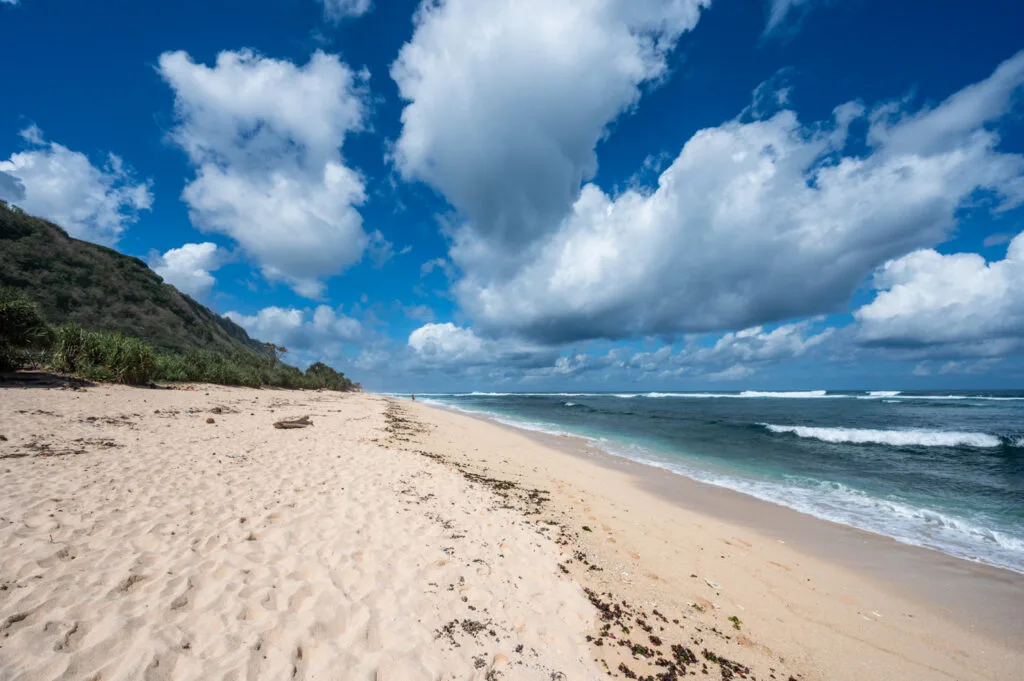 Heller Sand am Nyang Nyang Beach