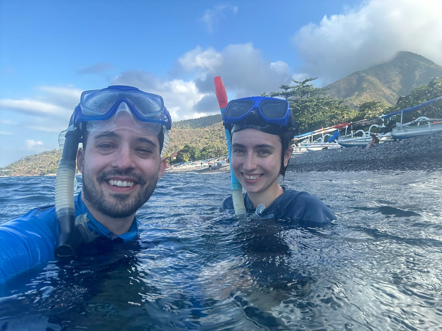 Vanessa Mosch und Nils Alexander Kemna schnorcheln in Indonesien