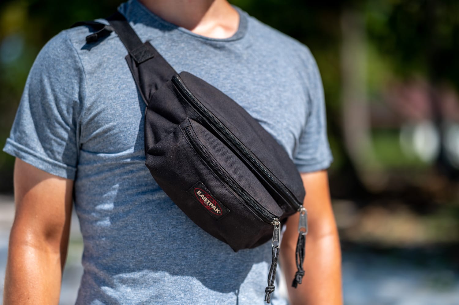 Brusttasche für Indonesien