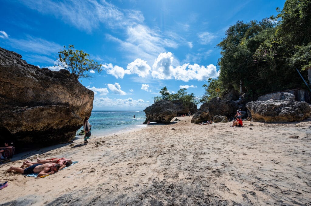 Kleine Nebenbucht des Padang Padang Beach
