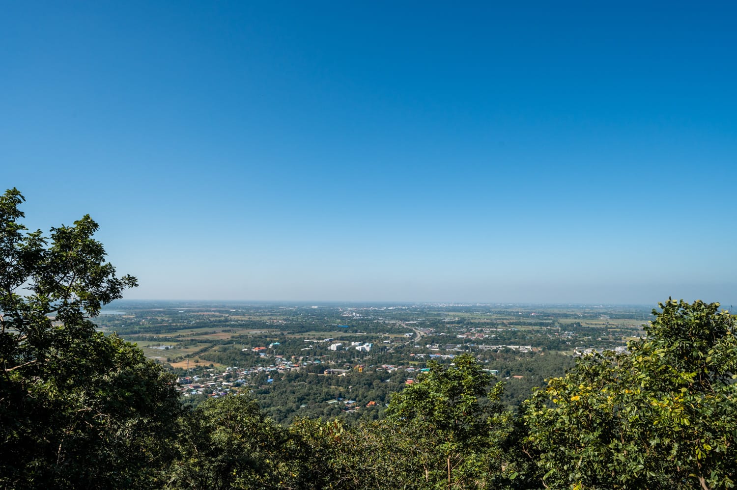 Phitsanulok (13) Ausblick von Berg Khao Samo Klang auf Phitsanulok