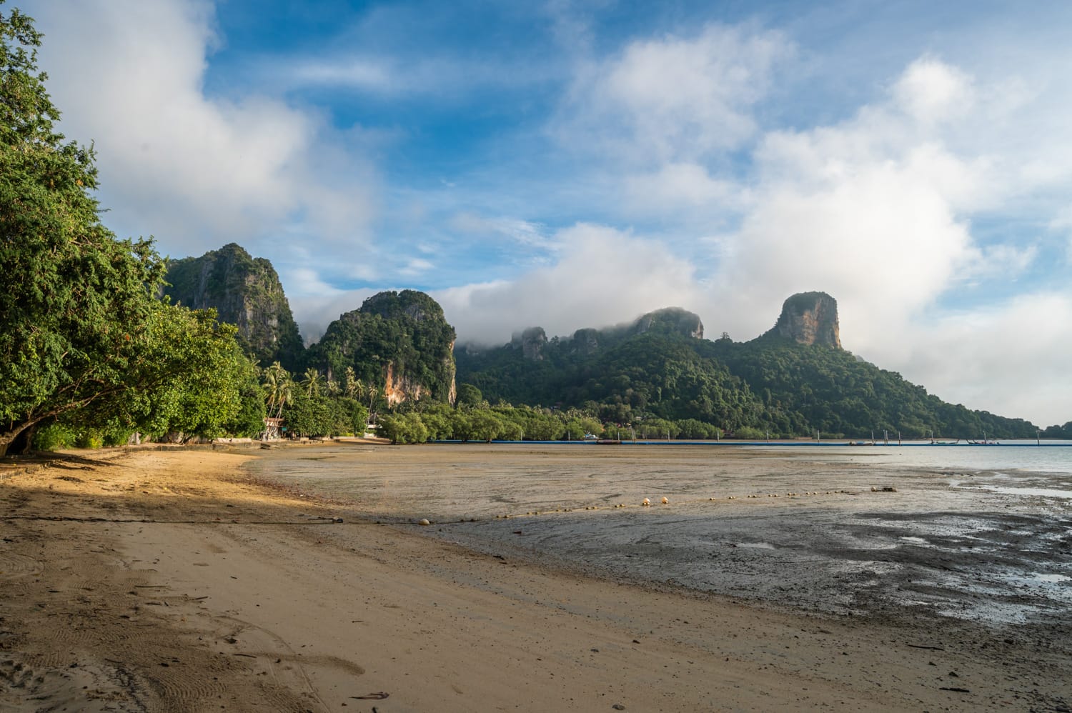 Railay Beach (3) Schwimmender Pier am Railay Beach East