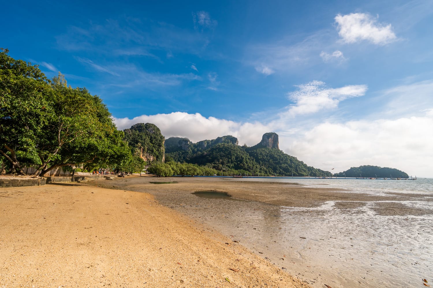 Railay Beach (8) Ebbe am Railay Beach East