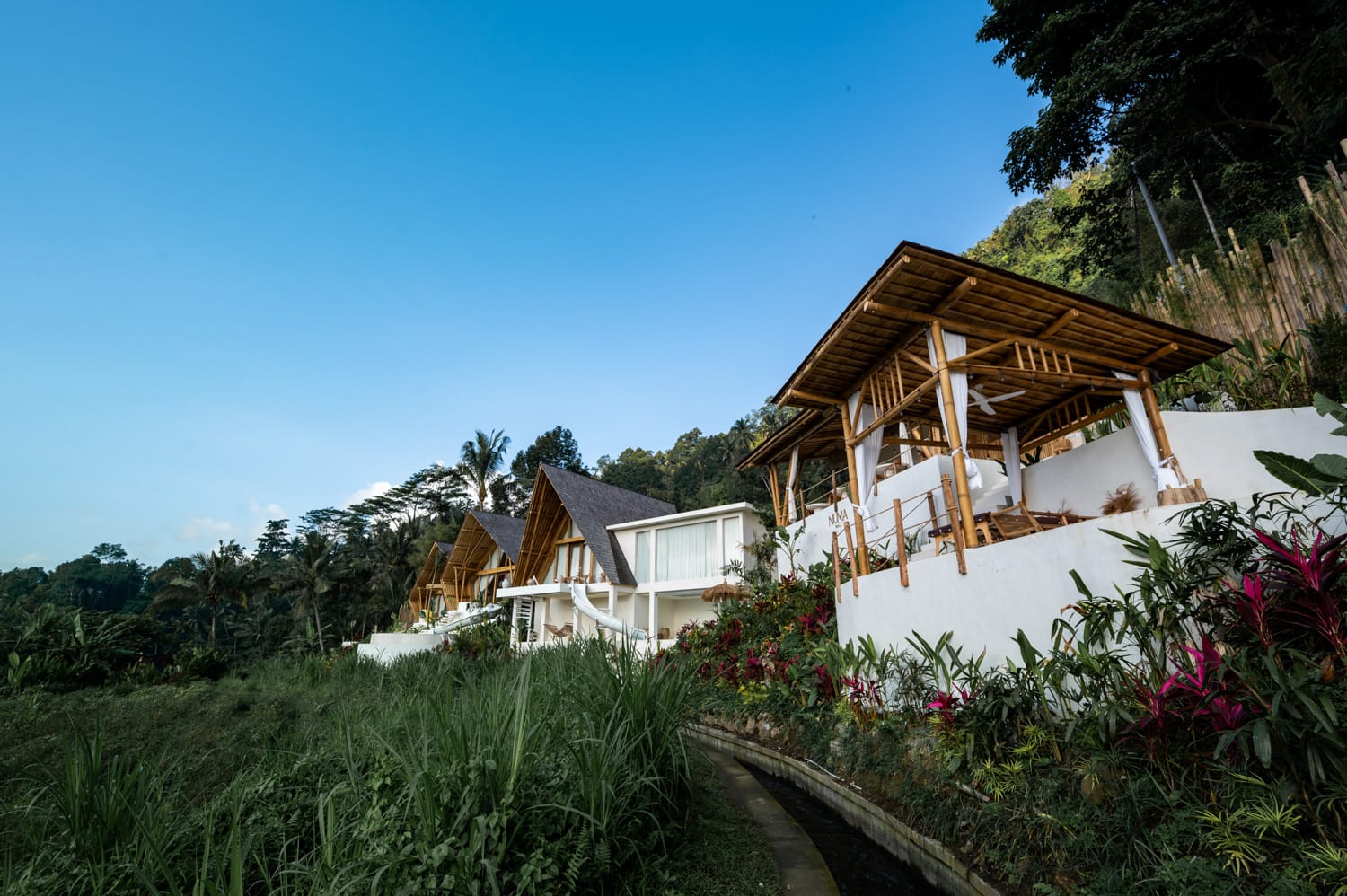 Bungalows mit Ausblick auf die Reisfelder von Sidemen