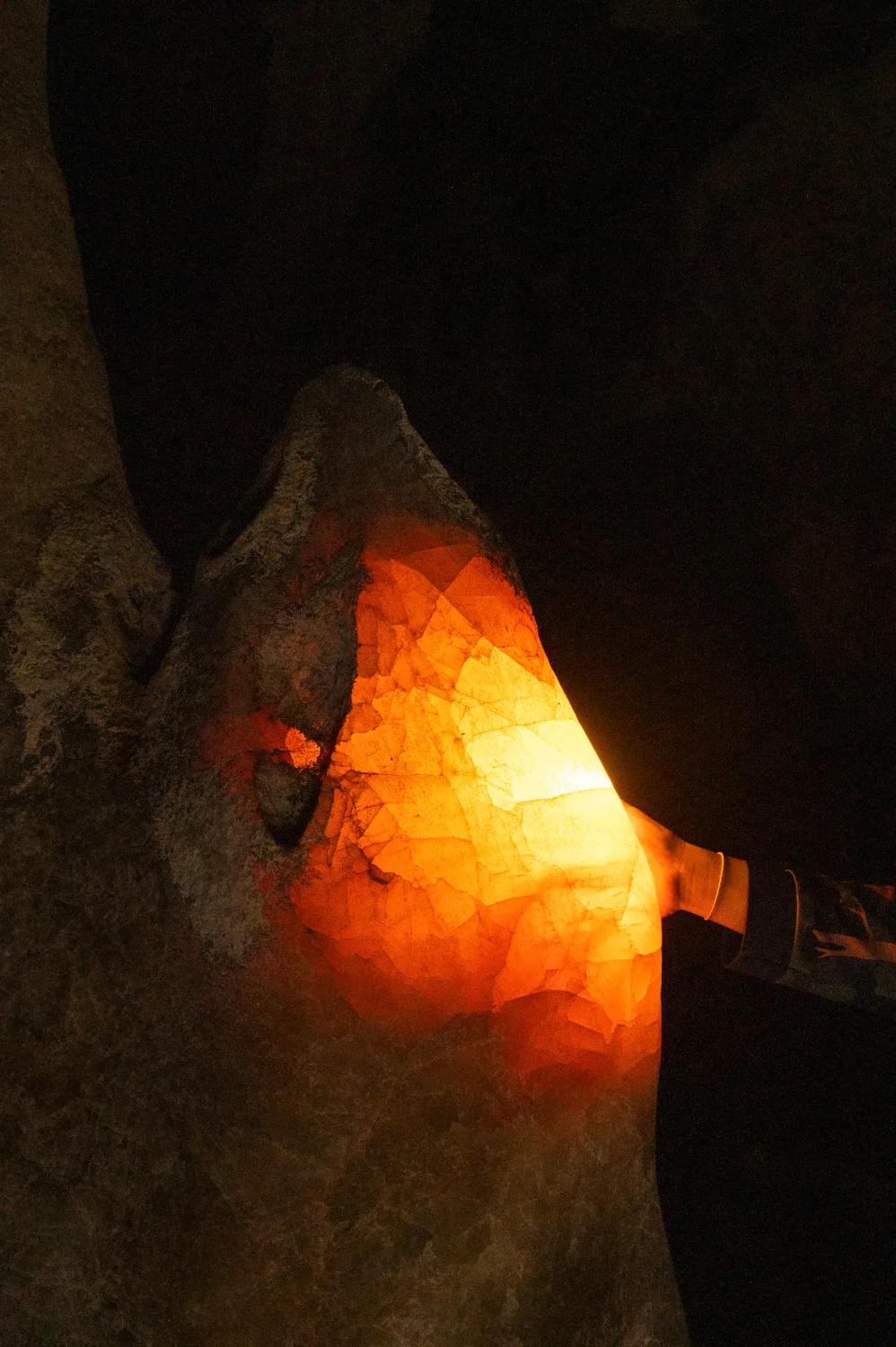 Tham Phra That Höhle Erawan Nationalpark (4) Quarzkristall im Tham Phra That im Erawan Nationalpark