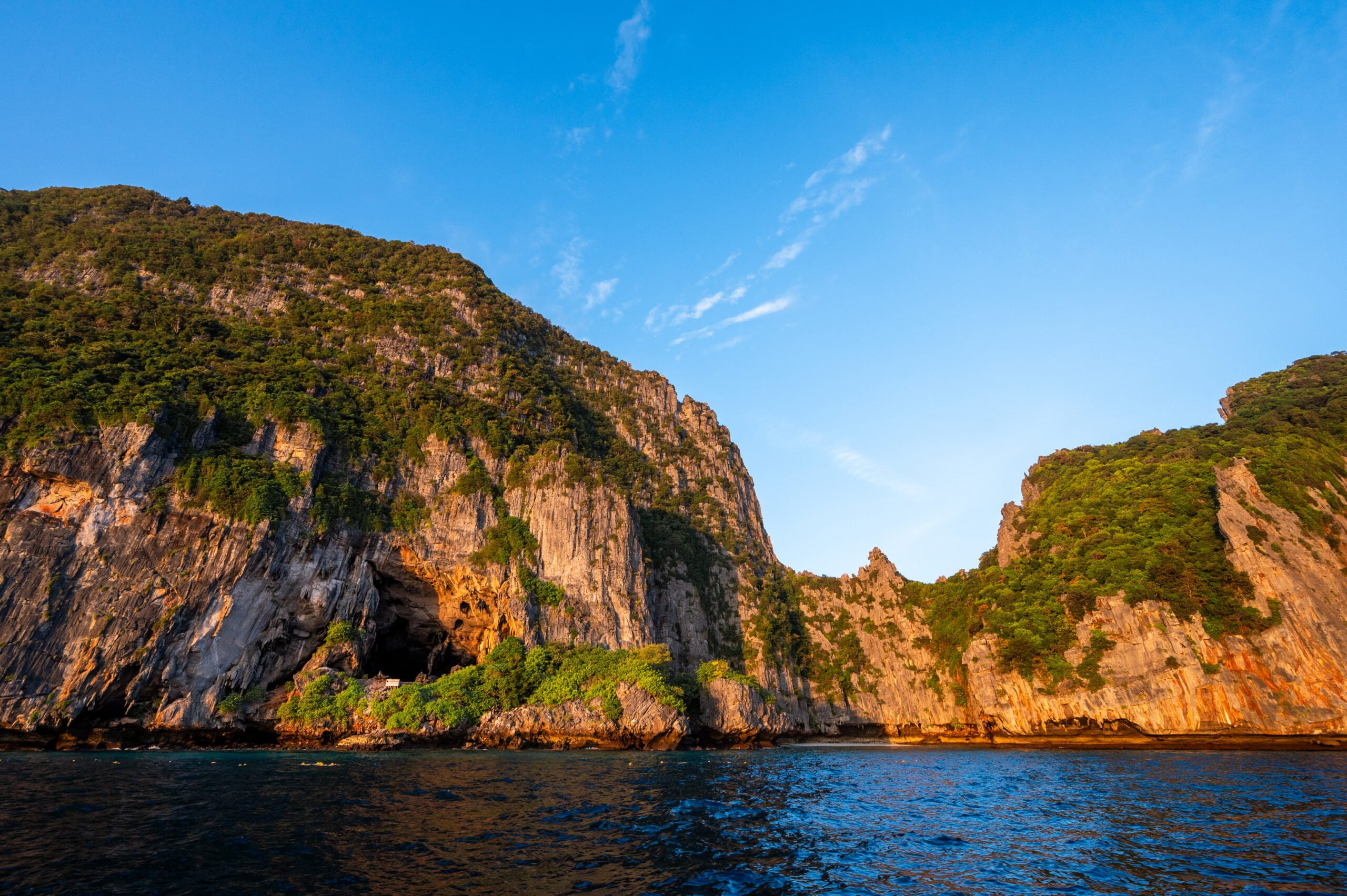 Kalksteinfelsen auf Koh Phi Phi Leh