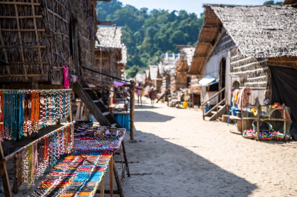 Souvenirstand im Moken Village