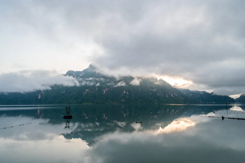 sonnenaufgang cheow lan lake