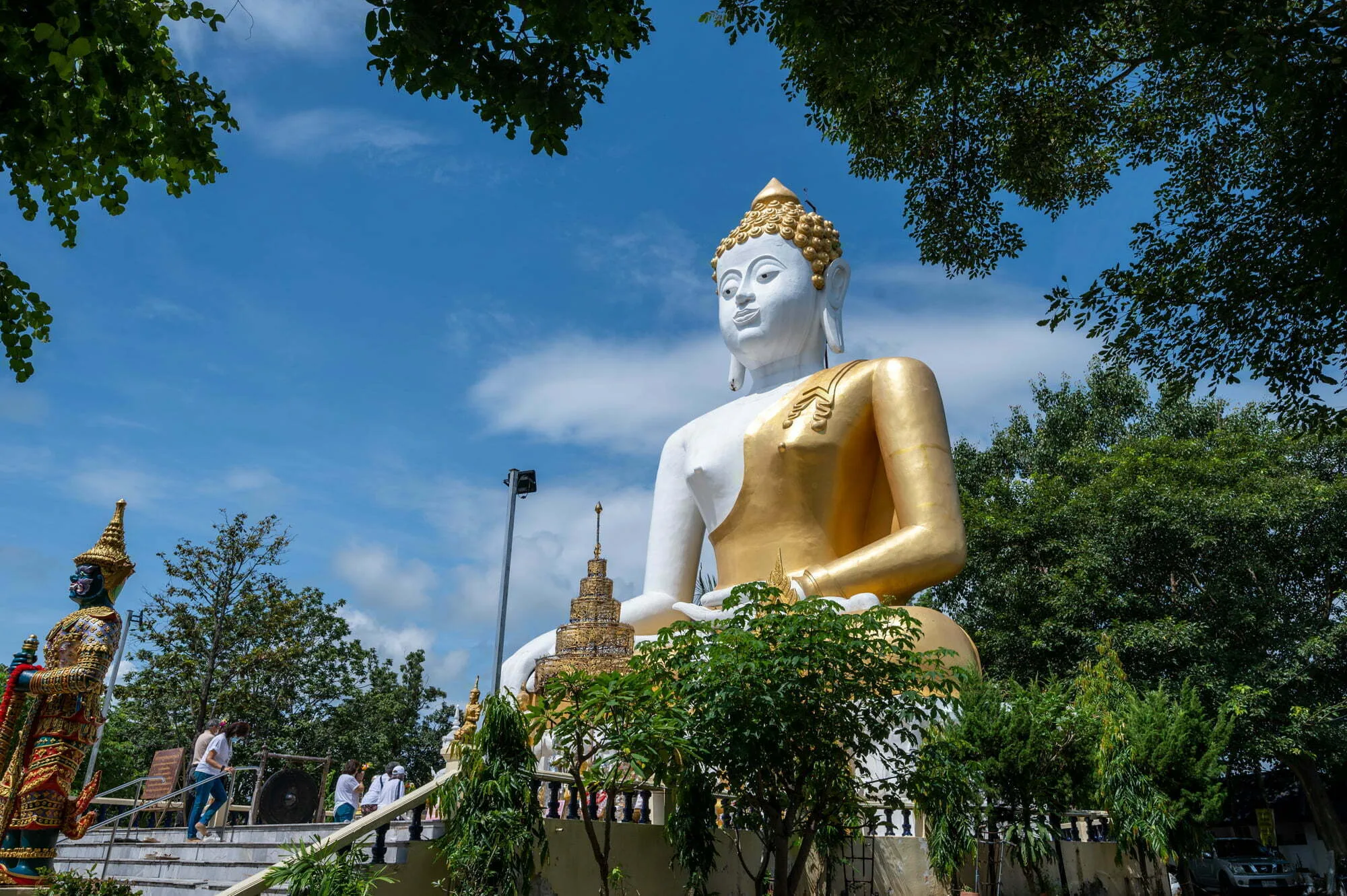 Sitzender Buddha Wat Phra That Doi Kham Chiang Mai Sitzender Buddha im Wat Phra That Doi Kham in Chiang Mai