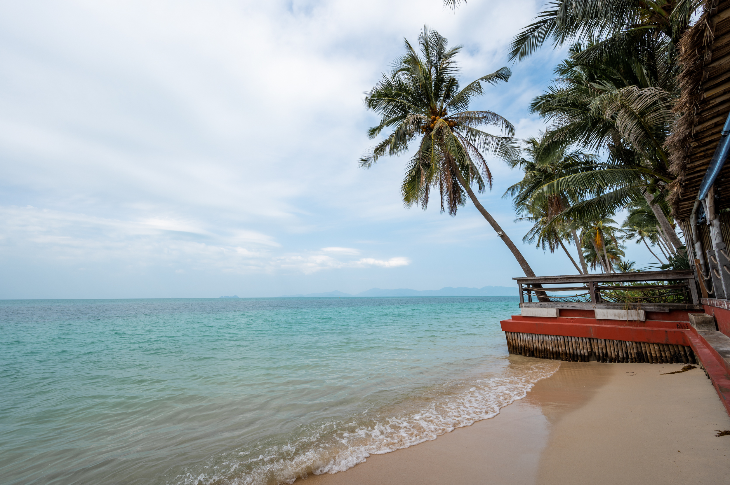 beste reisezeit koh samui (10) Stark durchwachsenes Wetter am Ban Tai Beach in der Regenzeit