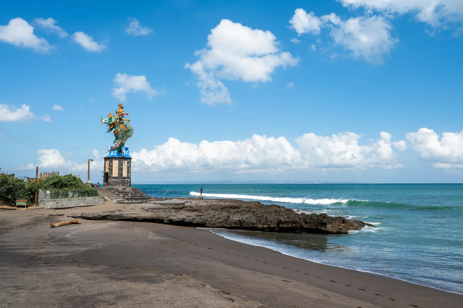 Statue am Pererenan Beach