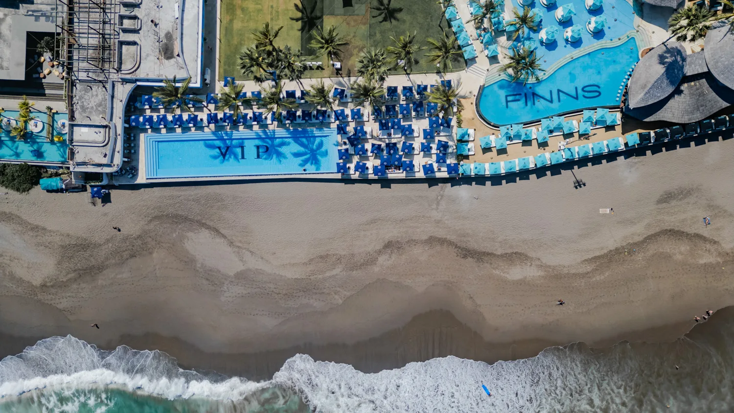 Poollandschaften in Finns Beach Club
