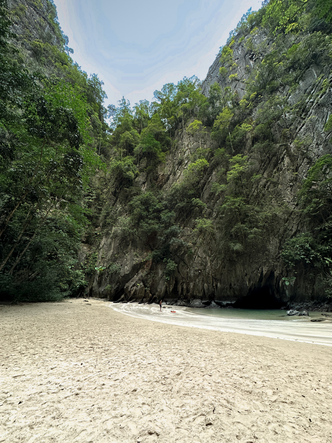 emerald cave koh mook (5) Strand im Emerald Cave auf Koh Mook