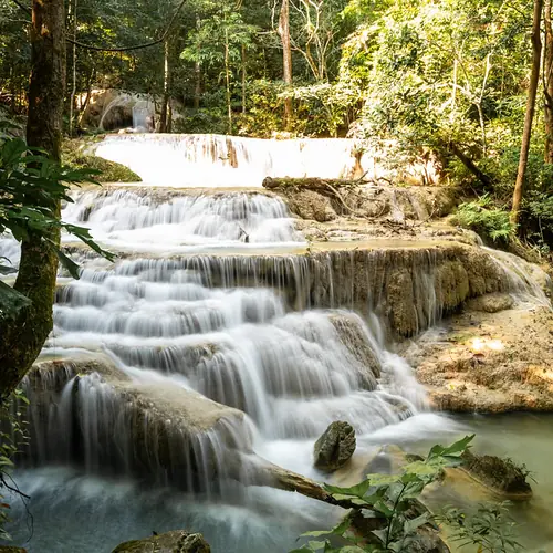 Erawan-Wasserfall bei Kanchanaburi