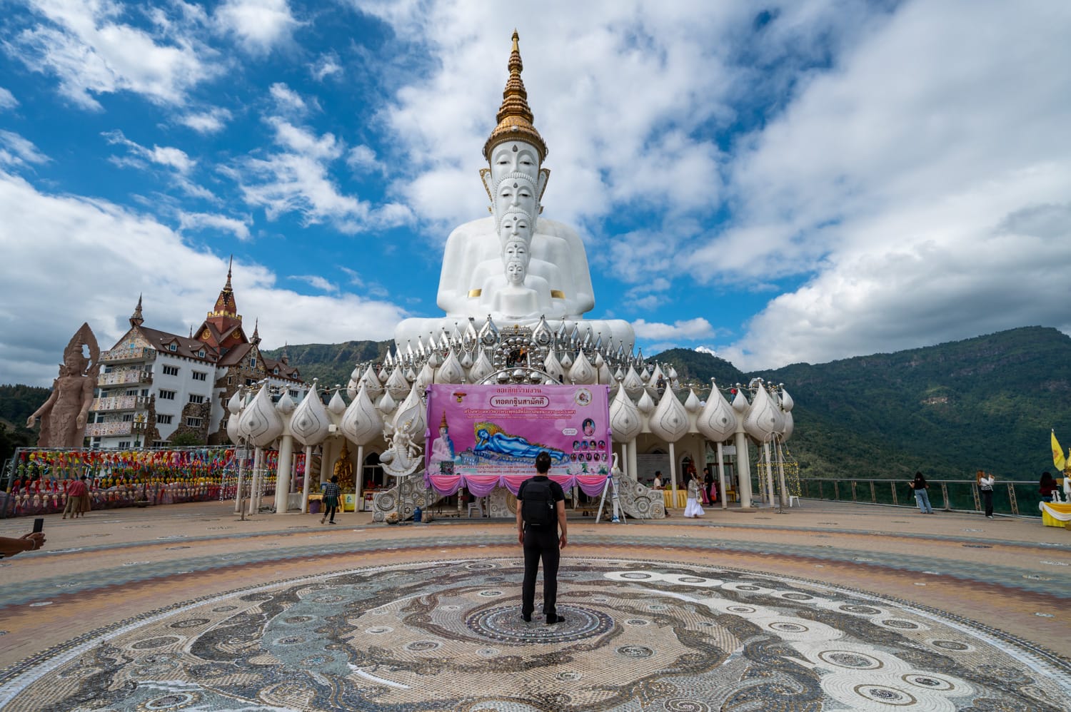khao kho phetchabun (5) Nils Alexander Kemna im Wat Phra That Pha Sorn Kaew