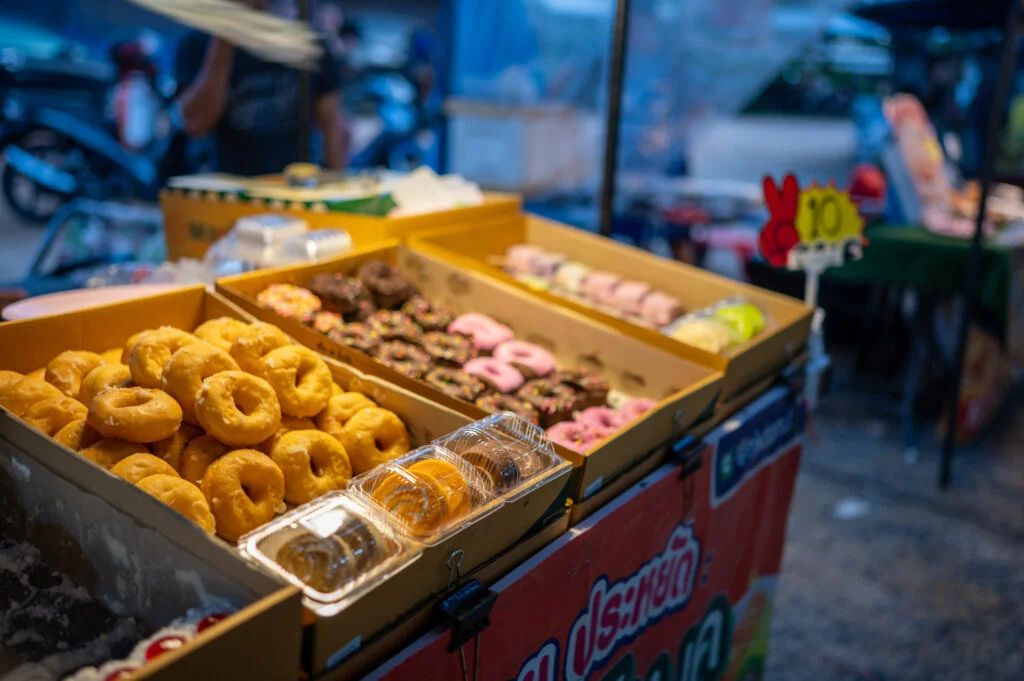 Auf dem Khuk Khak Market gibt es nicht nur Thaifood