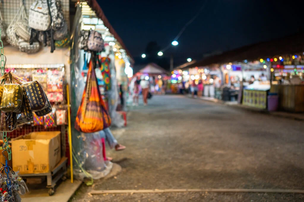 Shops auf dem Bang Niang Market