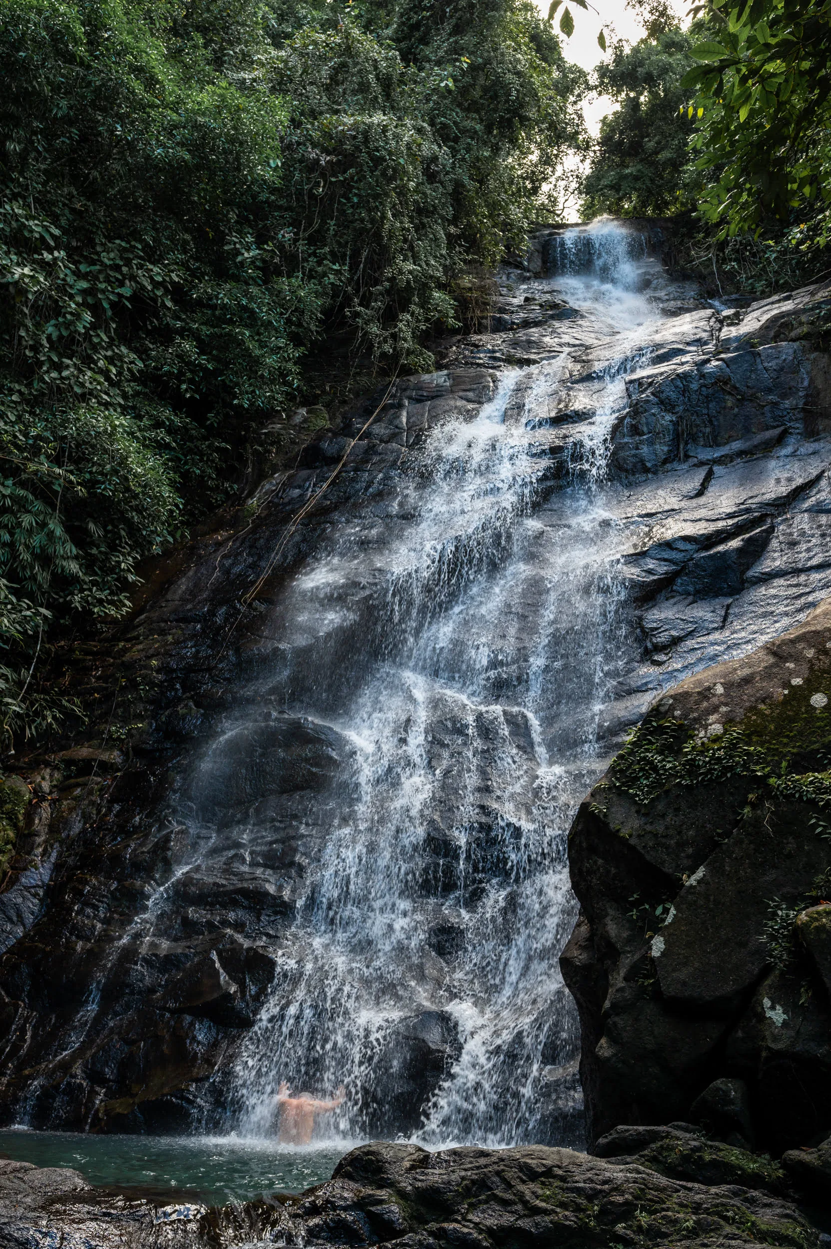 khao lak wasserfaelle (1) Der Phu Pha Sawan Wasserfall (Ton Sung) eignet sich zum Abkühlen