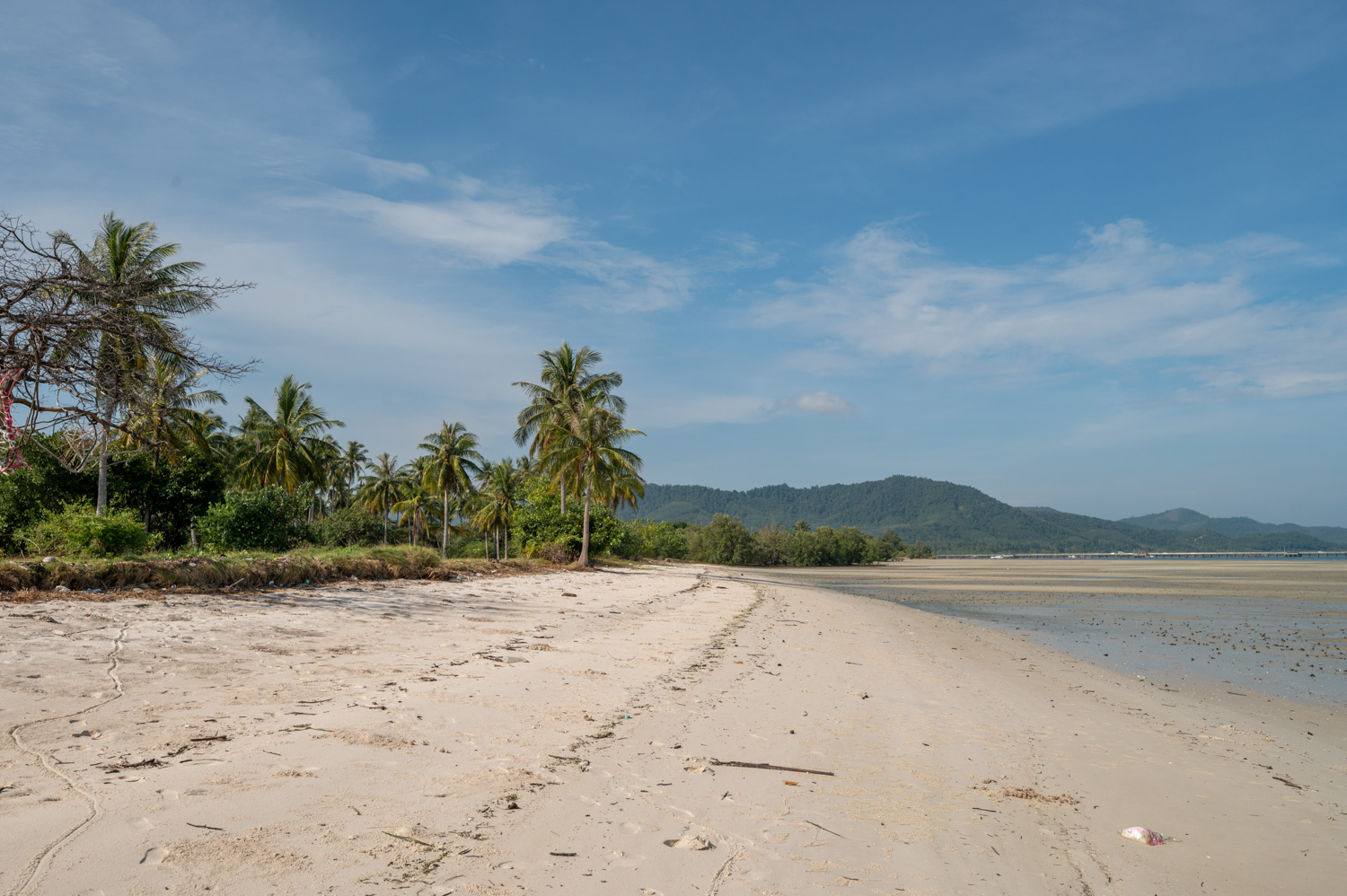 koh yao yai (3) Südlicher Abschnitt des Laem Had Beach auf Koh Yao Yai bei Ebbe