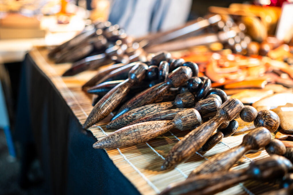 Souvenirs auf der Lard Yai Walking Street