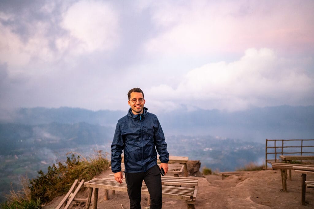 Nils Alexander Kemna zum Sonnenutnergang auf dem Mount Batur